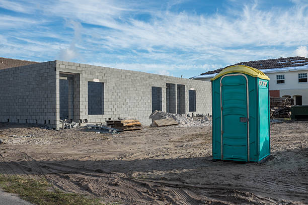 Best Portable bathroom rental  in Great Bend, KS